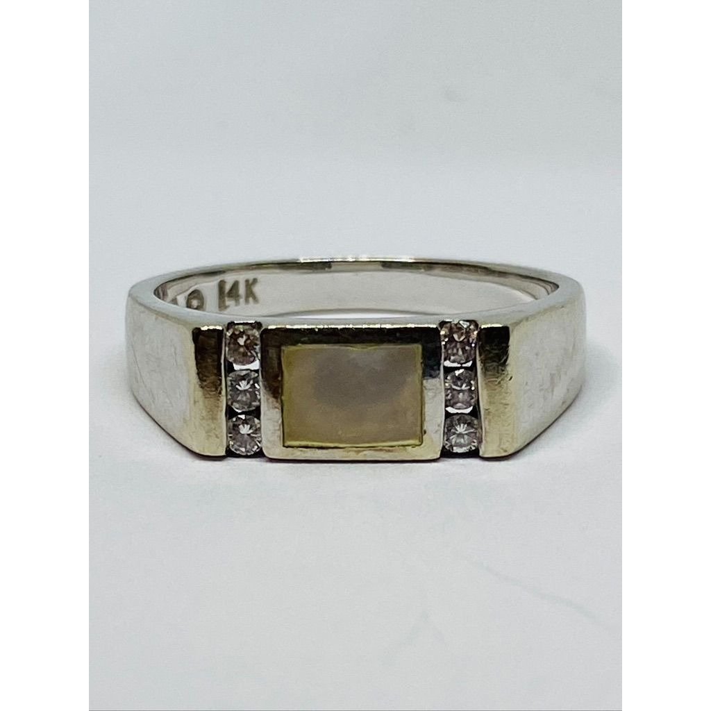 Kabana Estate 14k Yellow Gold Brilliant Cut Diamond Mother Of Pearl Ring